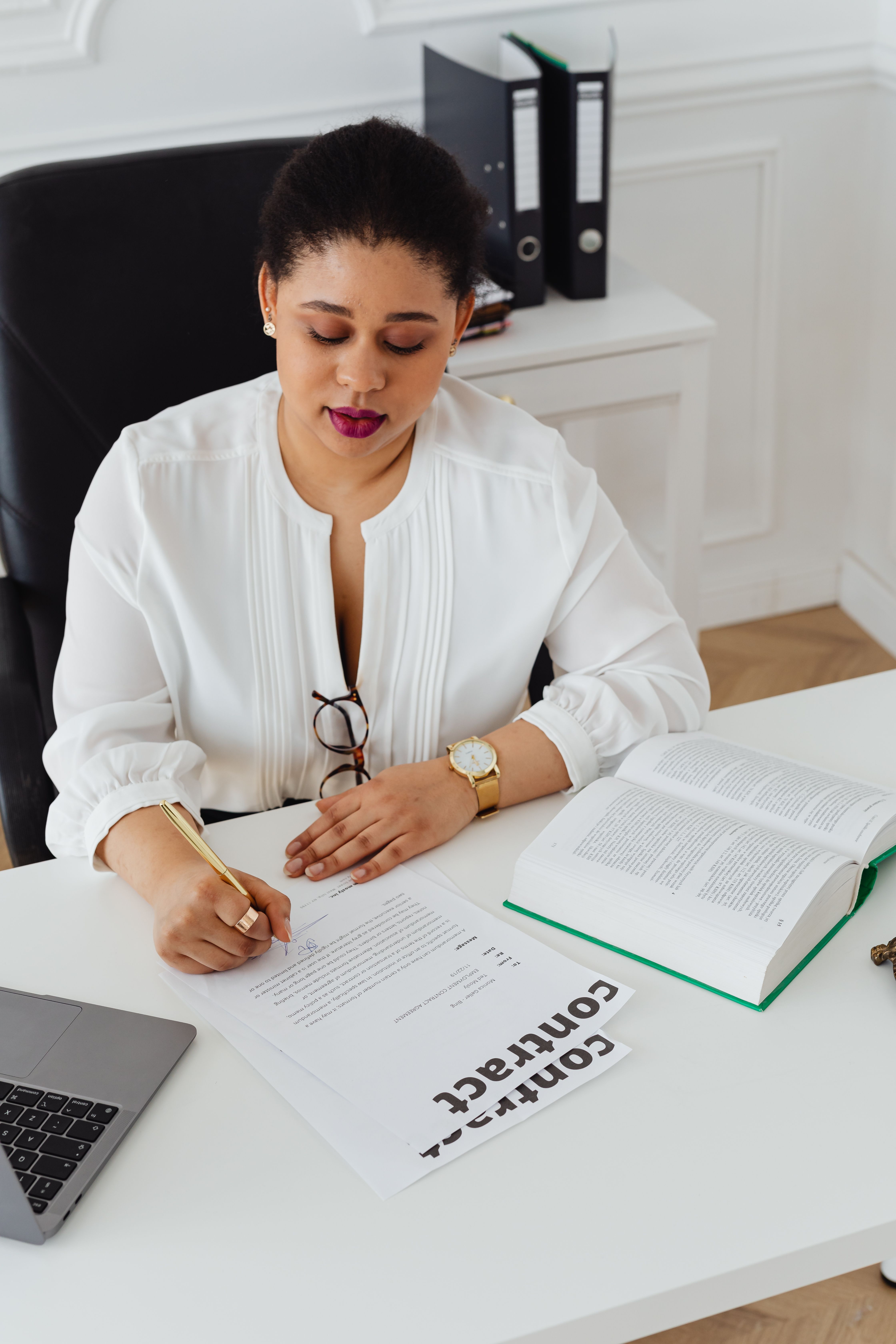 Before Bringing an Investor Into Your Ontario Business: Legal Questions Every Owner Should Consider